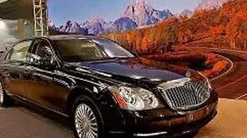 娱乐圈内连续一个月频现“巨变”，背后有何深意？