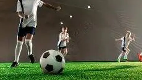 【独家揭秘】曼联神锋拉什福德3000万欧元解约金，巴萨激活与否悬念迭起！